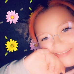 Meet your Posher, Hayley